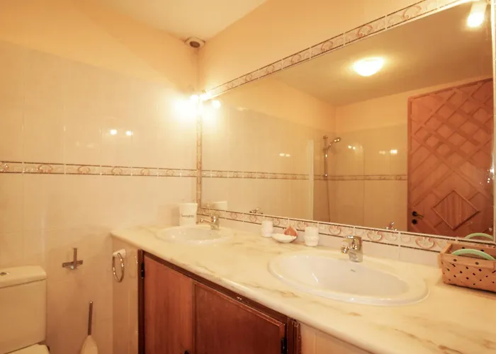 Dom wakacyjny Flh Quinta Do Retreat With Terrace & Pool Almancil