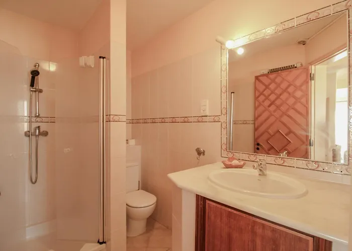 Flh Quinta Do Retreat With Terrace & Pool Dom wakacyjny *