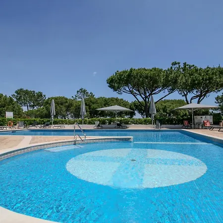 Feriehus Flh Quinta Do Retreat With Terrace & Pool Almancil